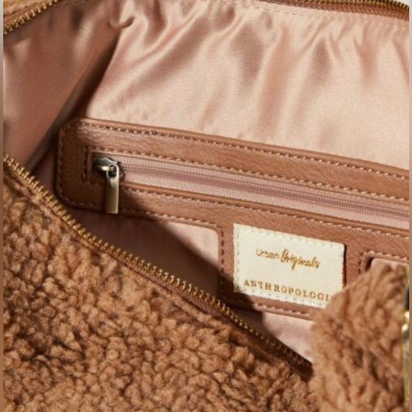 *SOLD* Anthropologie Sherpa Solstice Cozy Crossbody bag- brown - Picture 2 of 7